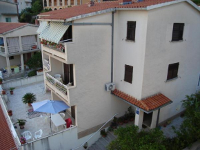 Apartments Nada- close to the sea
